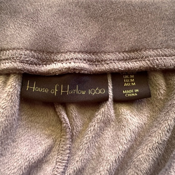 House of Harlow 1960 Velour Joggers Pants - Picture 8 of 13